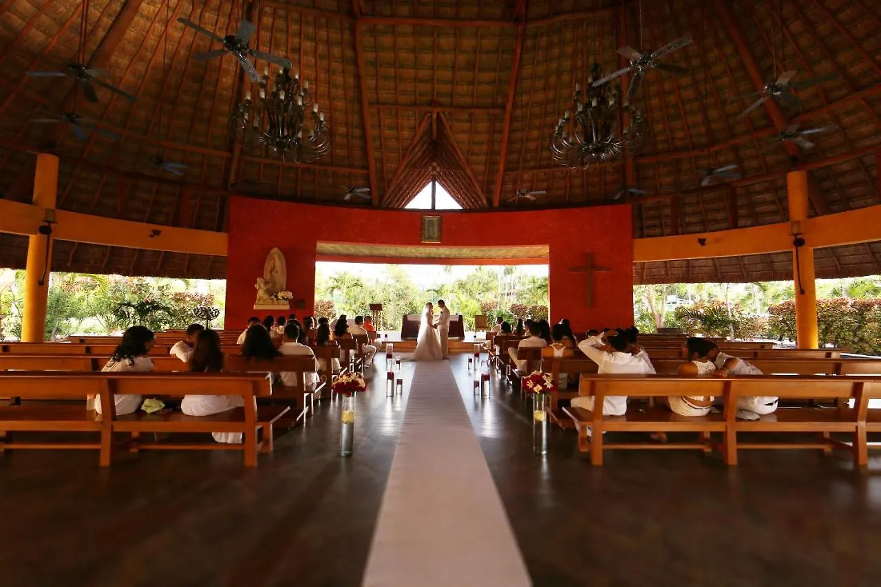 Barcelo Maya Colonial Xpu Ha Resort
